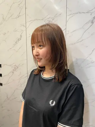 セミロング miu /透明感カラーのヘアスタイル