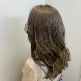 カラー 小濵 美月のヘアスタイル