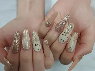 ネイル 河野ちえ (雑誌掲載サロン)のネイルデザイン