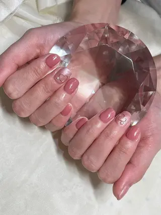 ネイル マツエク・マツパ アイブロウ Nail&eye Belire 新宿のネイルデザイン