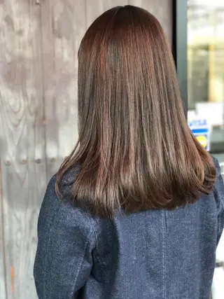 ミディアム 奥野 紗弓のヘアスタイル