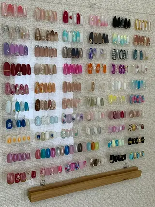 ネイル 新山 聖のネイルデザイン