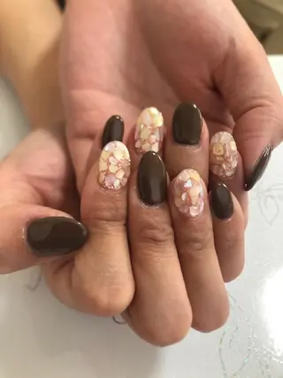 ネイル 石谷 詩織のネイルデザイン