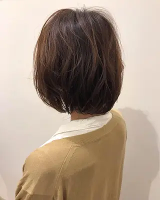 ショート 石田 優菜のヘアスタイル