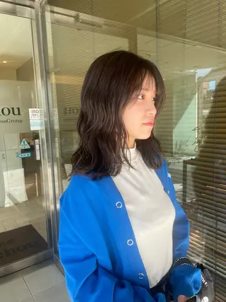 セミロング 西山 瑞希のヘアスタイル