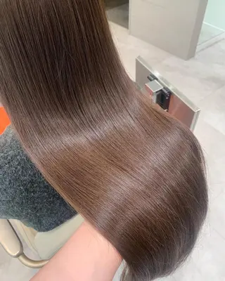 ロング 近 紗理奈のヘアスタイル