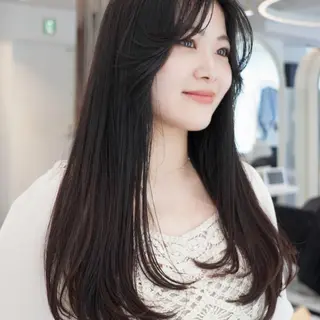 ロング 飯田 優花/カットモデルのヘアスタイル