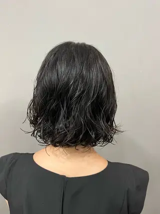 ショート パーマ ショート/ボブ/透明 感カラー/高橋あみのヘアスタイル