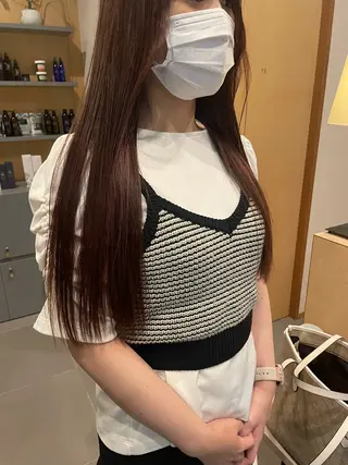 ロング カラー LORO.hairmake&spa所属・山﨑 ひよりのヘアスタイル