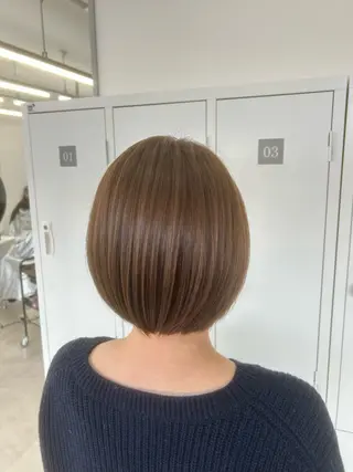 ショート カラー 田辺 愛莉のヘアスタイル