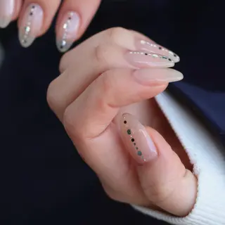 ミディアム 大阪/堀江ニュアンス NANAのネイルデザイン