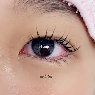 マツエク・マツパ White/マツエク /まつパ/耳つぼのマツエク・マツパデザイン