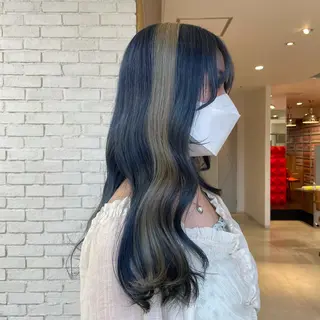 ロング カラー 艶ハイトーン👑♡ NATSUKIのヘアスタイル