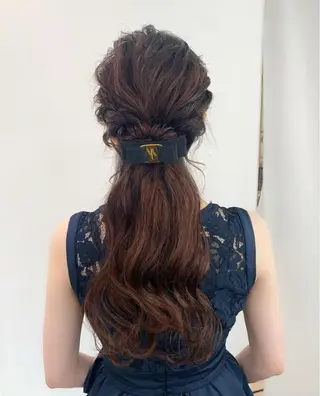 セミロング カラー パーマ ヘアアレンジ マツエク・マツパ まろやかベージュ／ 大上なおみのヘアスタイル