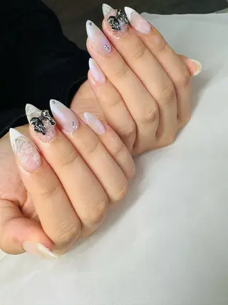 ネイル nail salon　neige所属・向井 唯紀世のネイルデザイン