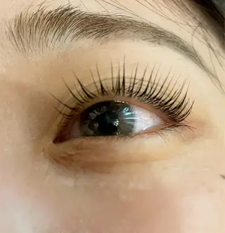 マツエク・マツパ 卜部 かりんの眉毛・アイブロウイメージ