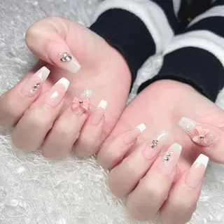 ネイル Nail&eye Belire 新宿のネイルデザイン