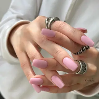 ネイル miele【ミエレ】 シンプル一癖のネイルデザイン