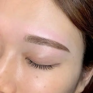 アイブロウ Uni hayakawaのマツエク・マツパデザイン