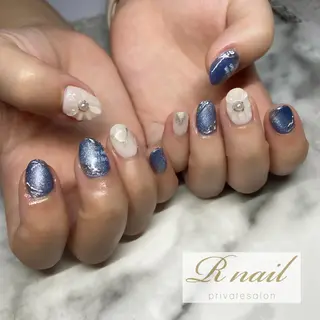 ネイル R nailのネイルデザイン