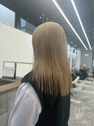 セミロング カラー 🌈ハイトーンカラー ⋆˚ʚɞにいな🌈のヘアスタイル