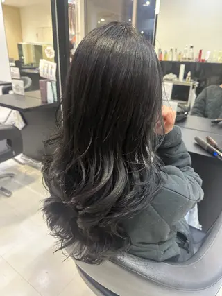 ロング カラー 諸岡 玲のヘアスタイル