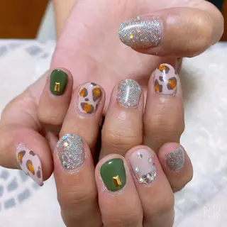 ネイル The Best Beauty受付担当のヘアスタイル