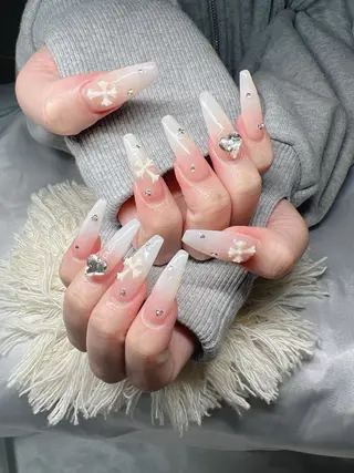 ネイル Lee Nailsのネイルデザイン