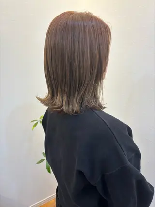 カラー Ruang所属・ツノガイ エリのヘアスタイル