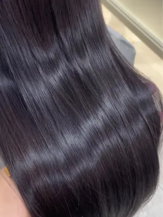 ミディアム oto🤍×美髪× ローレイヤーのヘアスタイル