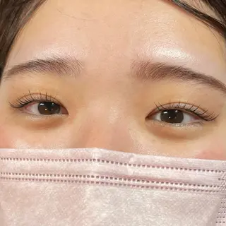 マツエク・マツパ ROW beaute所属・ROW beaute Sakiの眉毛・アイブロウイメージ