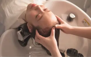 ロング asuka / カラーモデルのヘアスタイル