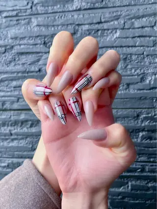 ネイル nine.🦋 YUKOのネイルデザイン