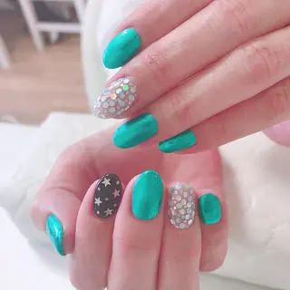 ネイル Lily Roseスタッフ一同のマツエク・マツパデザイン