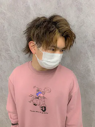 ショート カラー メンズ 尾﨑 純也のヘアスタイル