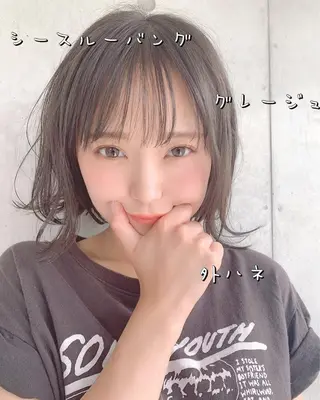 ショート カラー レイヤーカット 透明感カラーのヘアスタイル