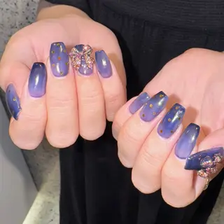 ネイル RIEKO🍒 ワンホン♡推しネイルのネイルデザイン