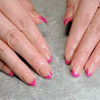 ネイル haleyume所属・shino🌟 痛ネイルのネイルデザイン