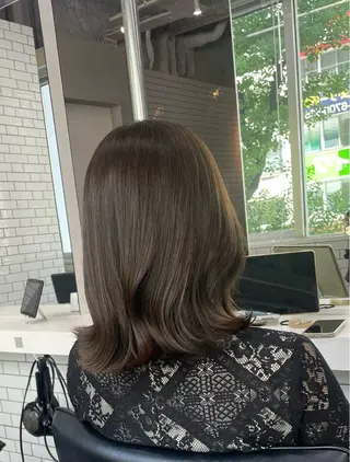ミディアム カラー 透け感カラー✂️ yuuのヘアスタイル