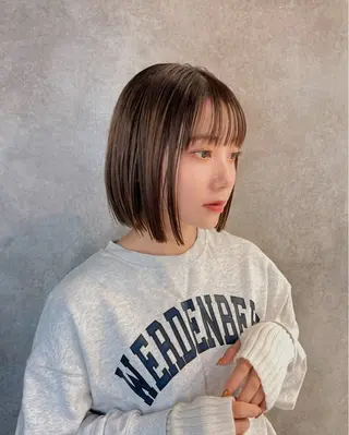 上品な透明感カラー 🫧renのヘアスタイル