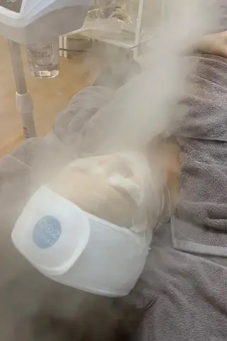 1ヶ月後も半分残る 高持続LEDエクステのマツエク・マツパデザイン