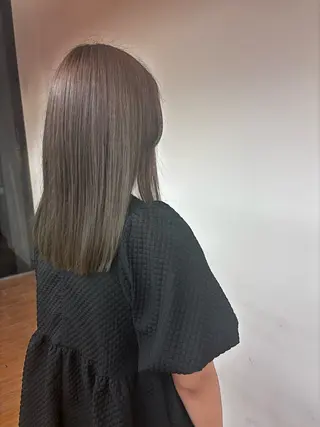 セミロング カラー 🌻須藤瑞希🌻 カット/艶カラーのマツエク・マツパデザイン