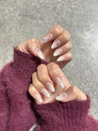 ネイル 安永 彩香のネイルデザイン