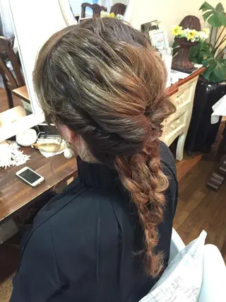 ロング ヘアアレンジ グランパルティータ所属・石丸 洋子のヘアスタイル