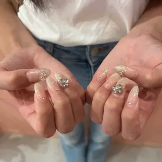 ネイル LIB VALLA haruka🎀🫧のネイルデザイン