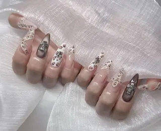ネイル Lee Nailsのネイルデザイン