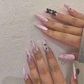 ネイル BONNIE所属・BONNIE MIKIのネイルデザイン