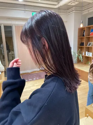 ミディアム カラー 大橋 芽衣のヘアスタイル