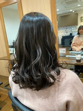 ロング MOLLASALON 浅香山店所属・髪質改善カラー 縮毛矯正🤍辻桃加のヘアスタイル
