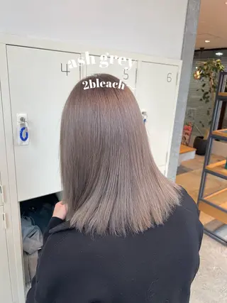 セミロング カラー Kana 🍋 ハイトーン【高円寺】のヘアスタイル